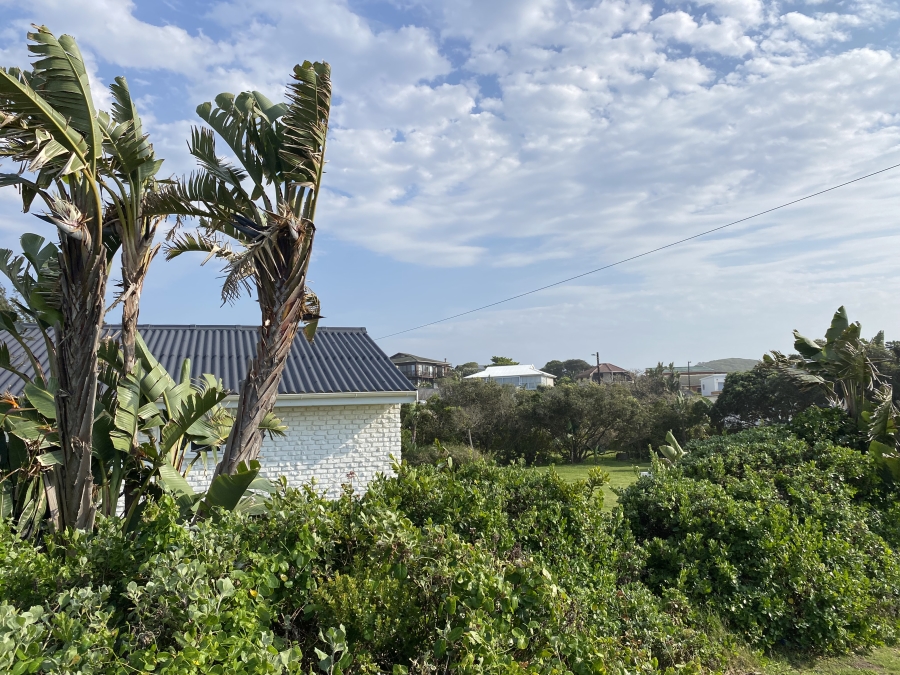 To Let 3 Bedroom Property for Rent in Kidds Beach Eastern Cape